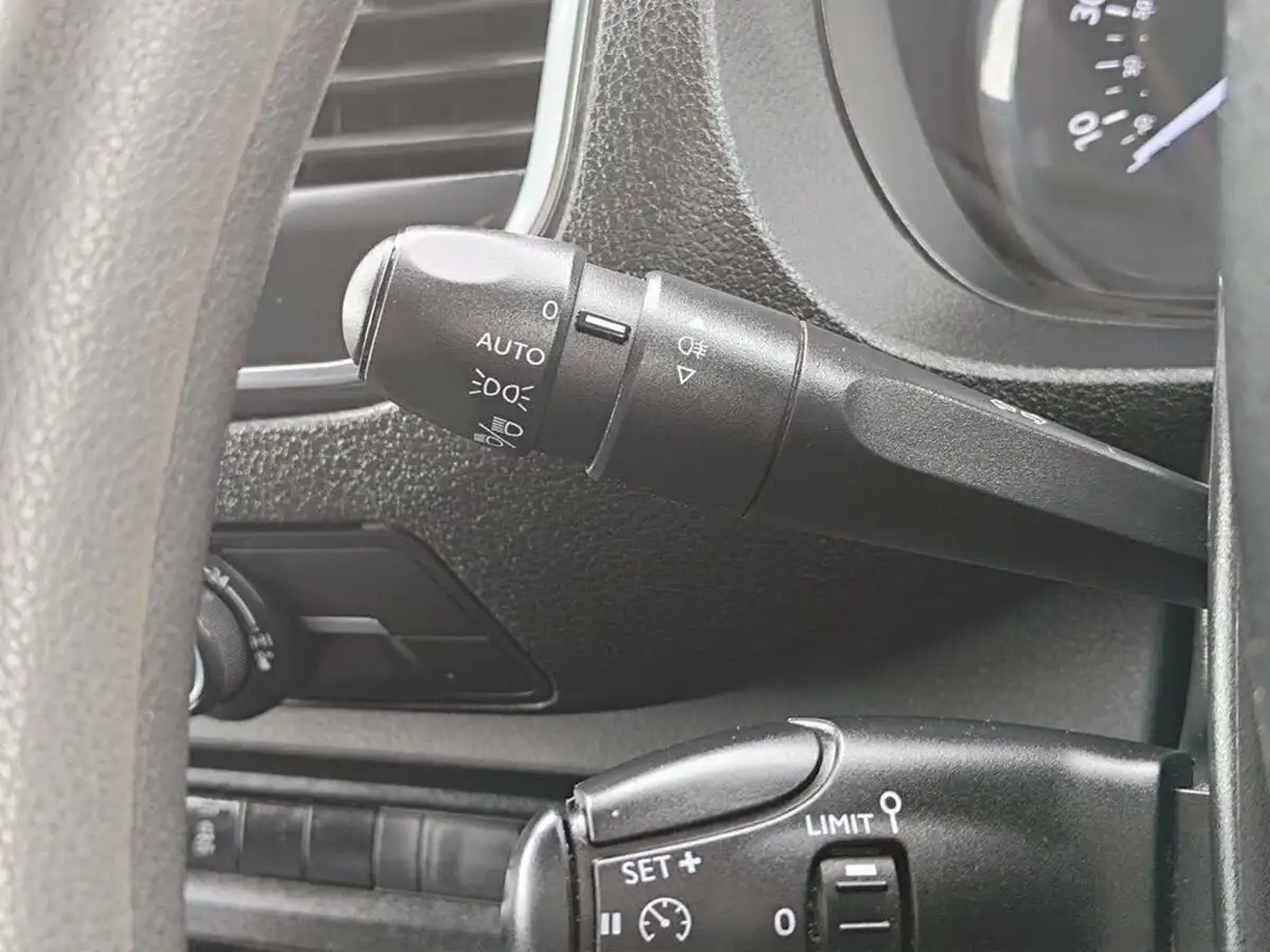 2018-citroen-dispatch-16bluehdi-x-m-1000-95pseu6-big-10