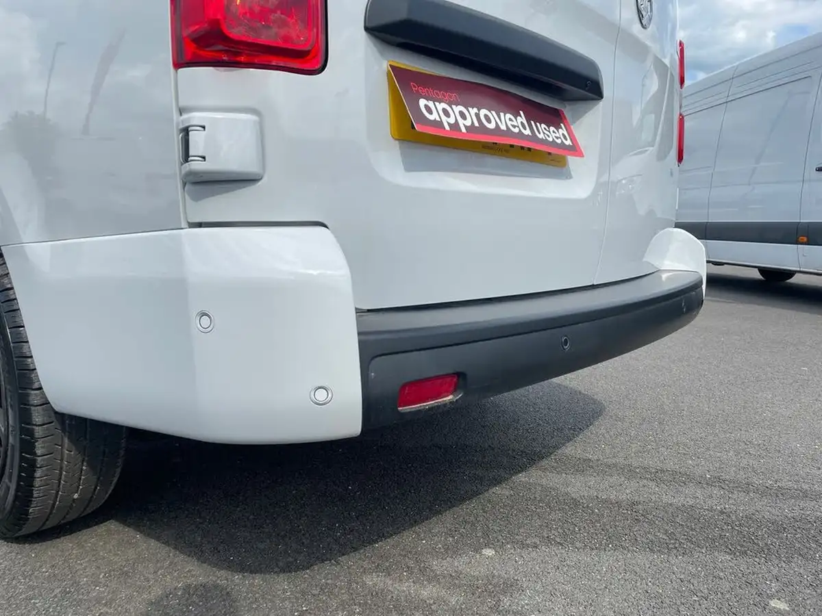 2024-vauxhall-vivaro-15td-xl-pro-big-32