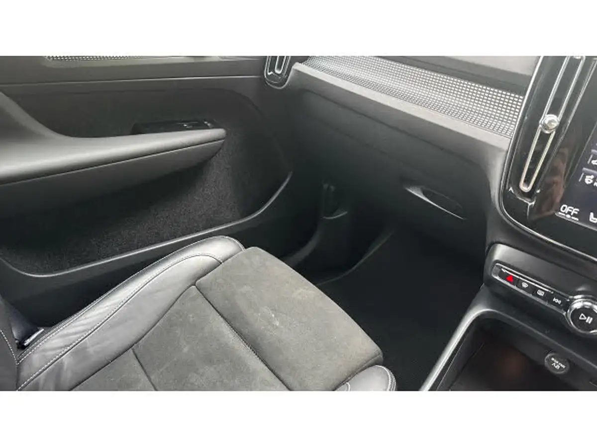 2021-volvo-xc40-15-t5-r-design-pro-258bhp-big-25