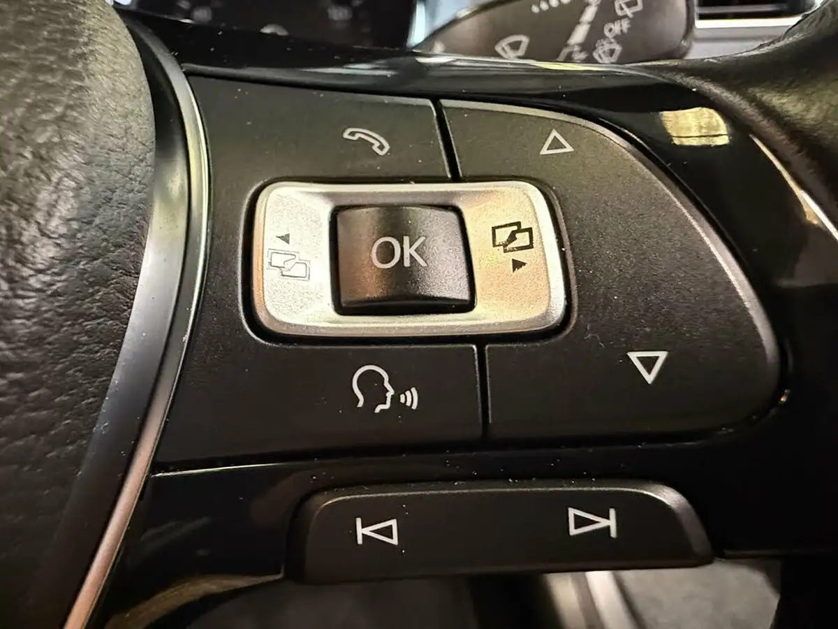 2016-volkswagen-polo-12-tsi-match-5d-dsg-big-19