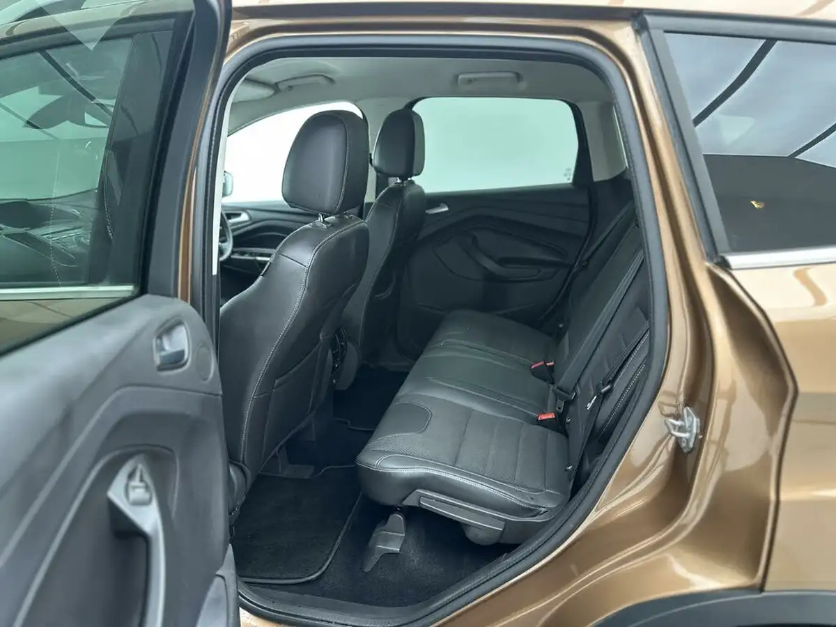 2014-ford-kuga-20tdci-titanium-163ps-awd-powershift-big-35