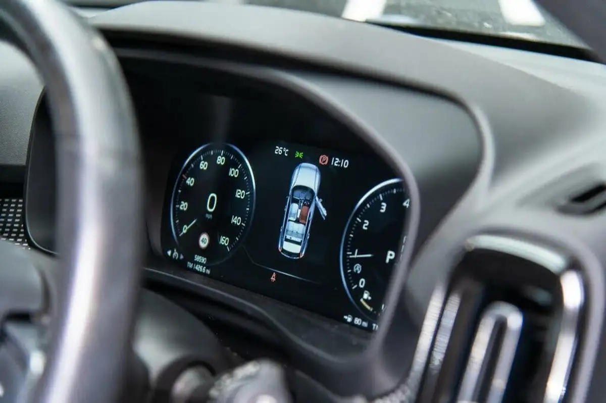 2021-volvo-xc40-15-t3-r-design-161bhp-auto-big-34