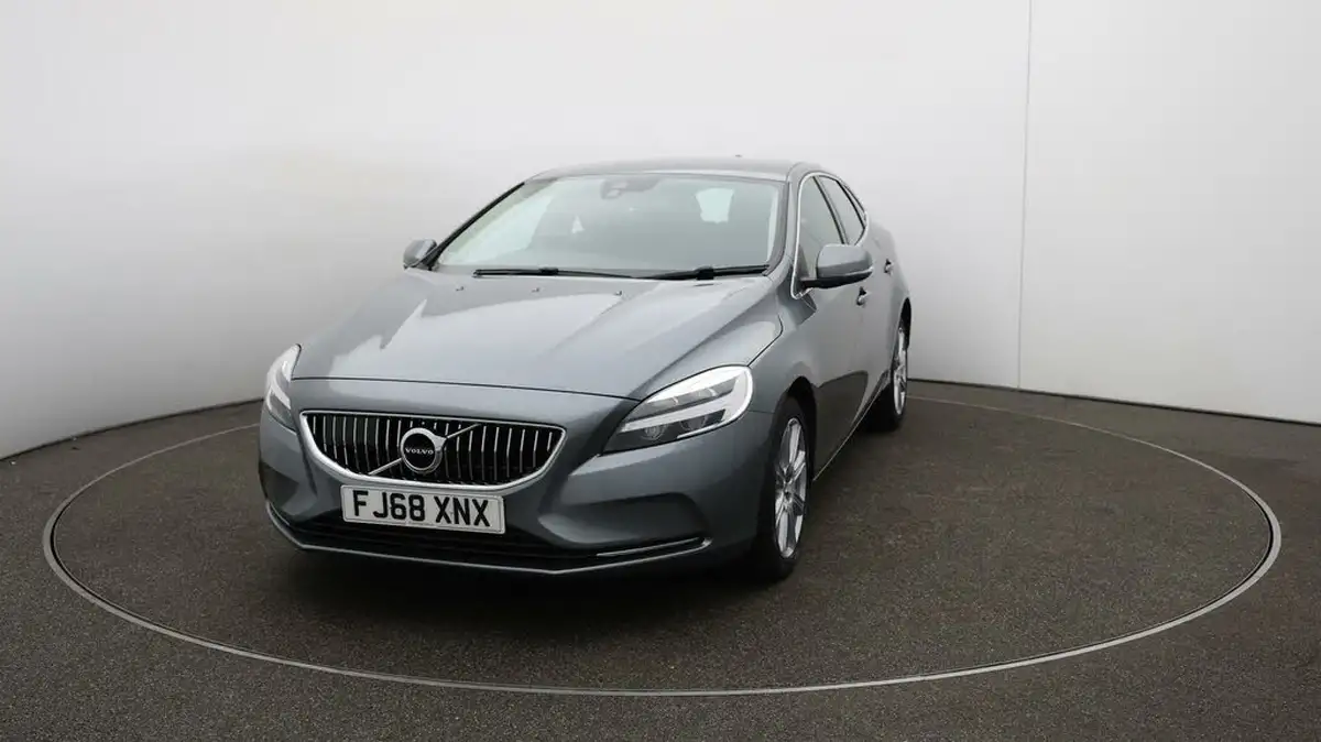 2018-volvo-v40-15-t3-inscription-big-36