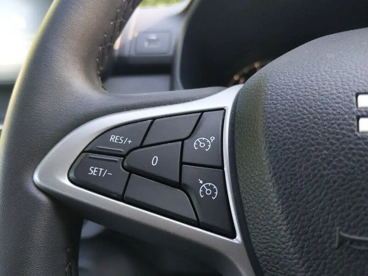 2024-dacia-sandero-stepway-10-tce-extreme-90bhp-big-15
