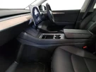 2022-tesla-model-y-e-performance-small-4