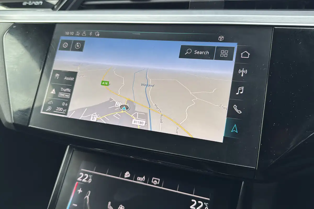 2020-audi-e-tron-55e-s-line-sportback-big-48