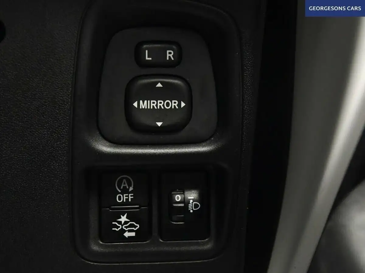 2022-toyota-aygo-10-vvt-i-x-play-big-39