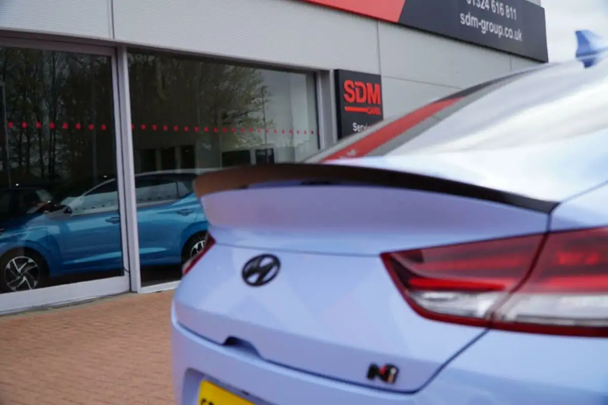 2020-hyundai-i30-n-20-t-gdi-n-performance-fastback-big-24