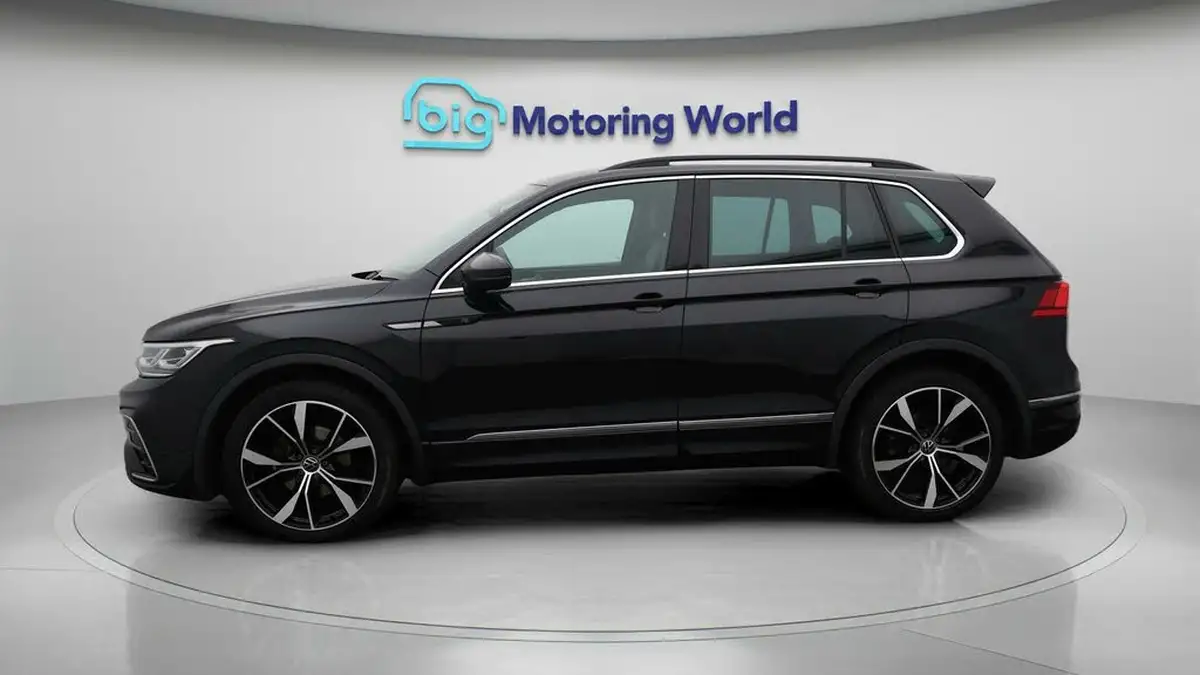 2021-volkswagen-tiguan-15-tsi-r-line-big-4