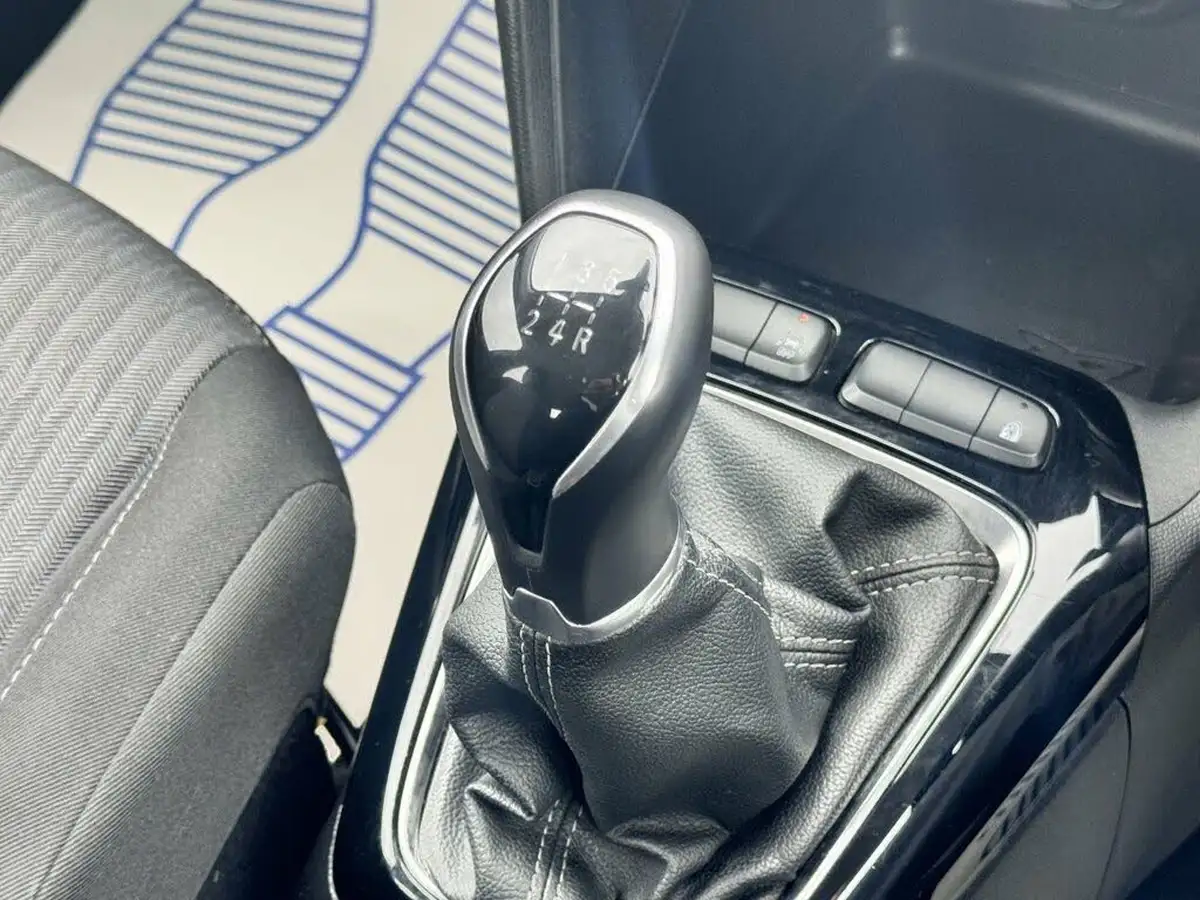 2021-vauxhall-corsa-12i-se-big-26