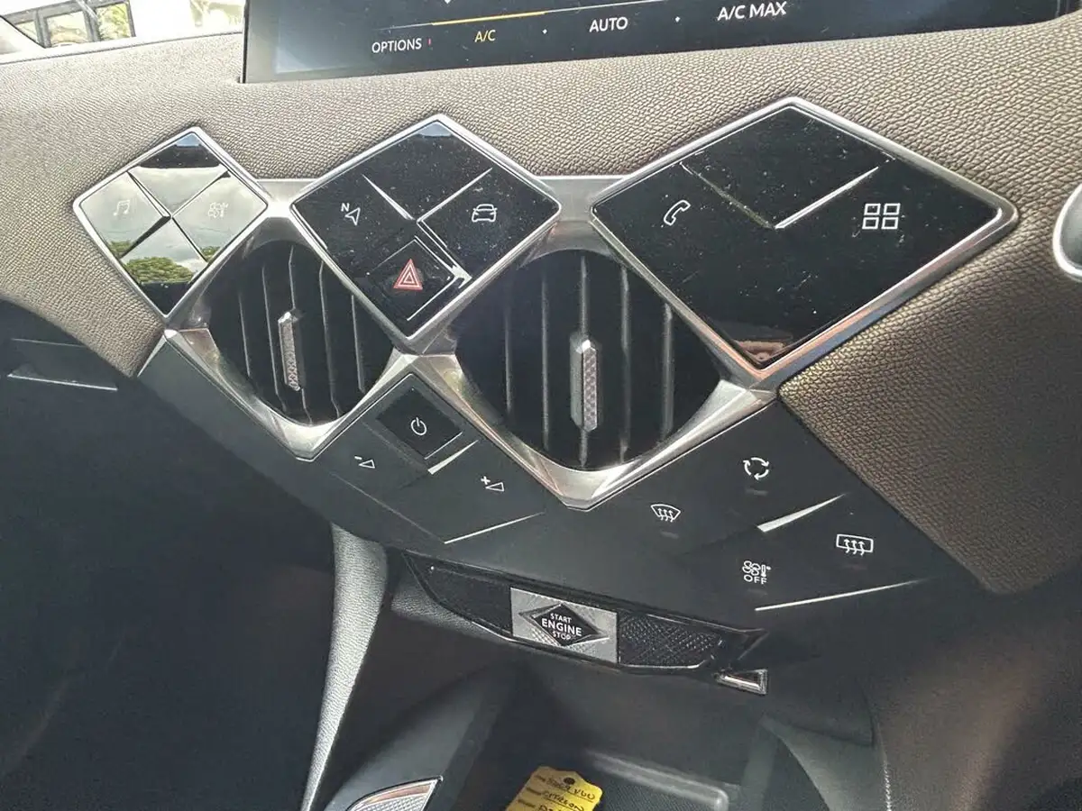 2019-ds-ds-3-crossback-12-puretech-prestige-155ps-eat8-big-20
