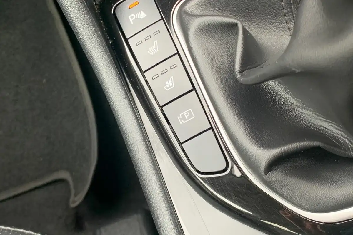 2023-hyundai-tucson-16-t-gdi-ultimate-150ps-big-25