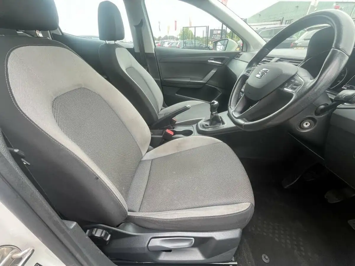 2017-seat-ibiza-10-se-ss-hatchback-5d-big-10