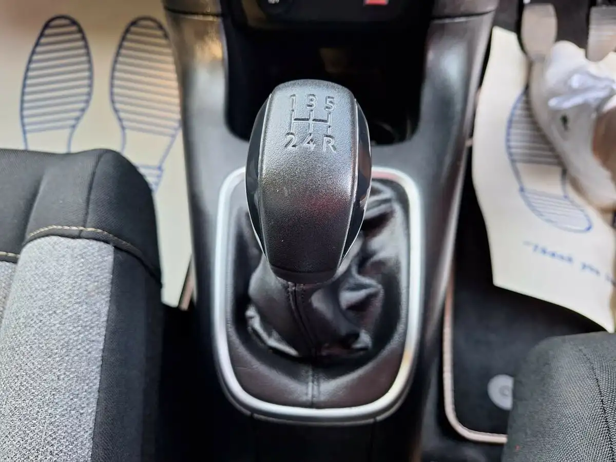 2019-citroen-c3-12-puretech-feel-nav-edition-82ps-ss-big-24