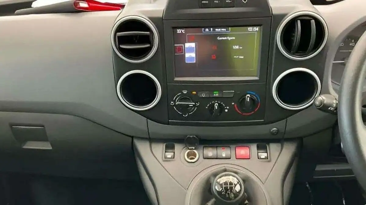 2018-citroen-berlingo-16td-l1625-enterprise-special-edition-panel-big-10
