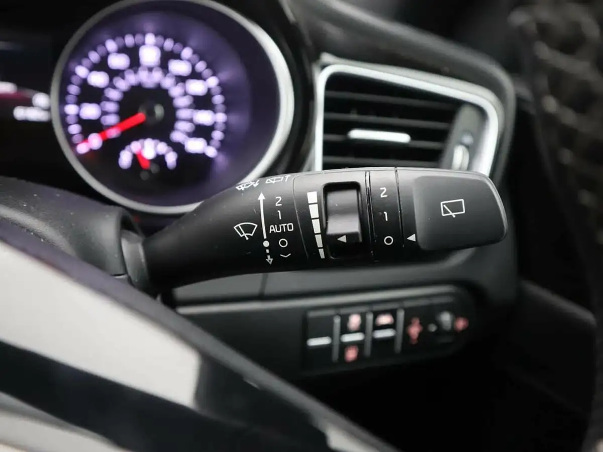 2023-kia-xceed-15-t-gdi-gt-line-158bhp-big-35