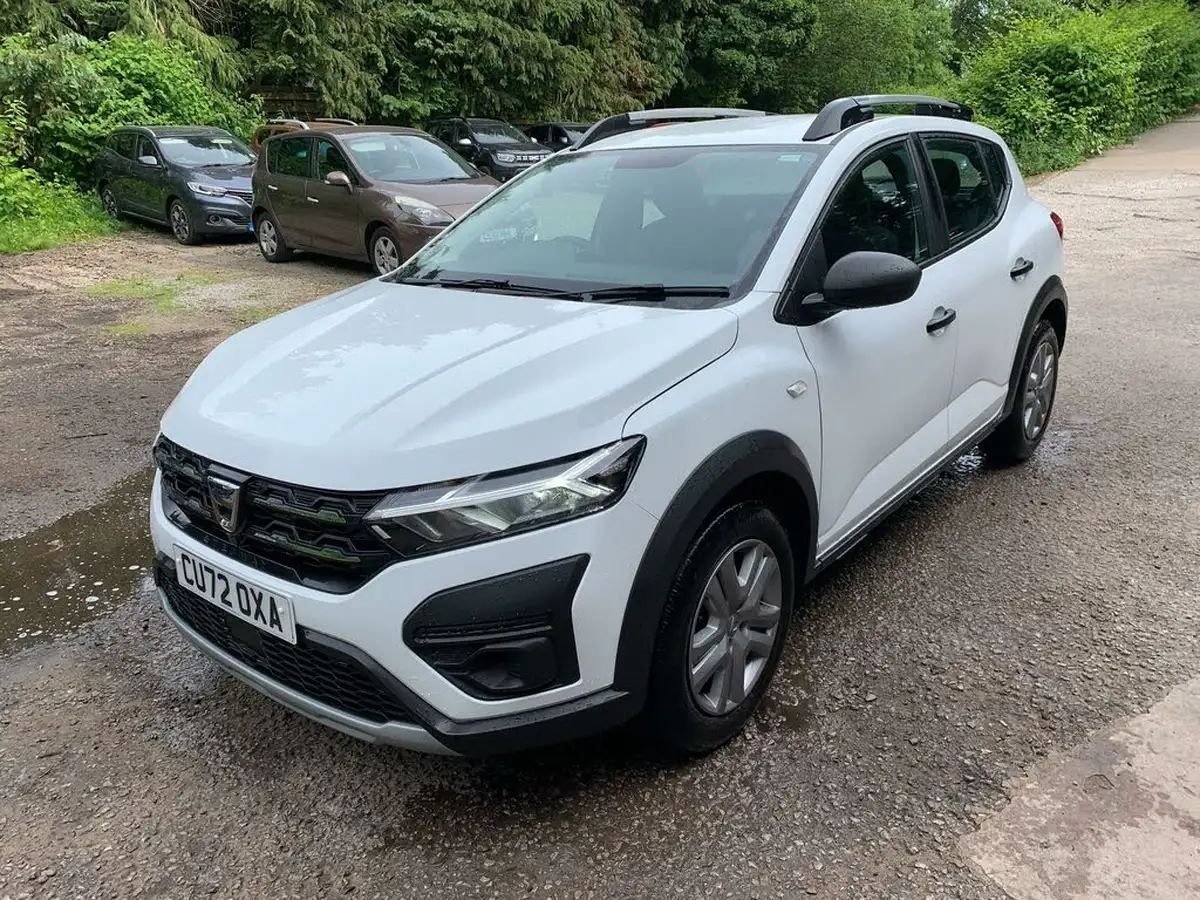 2022-dacia-sandero-stepway-10-tce-essential-90bhp-big-0