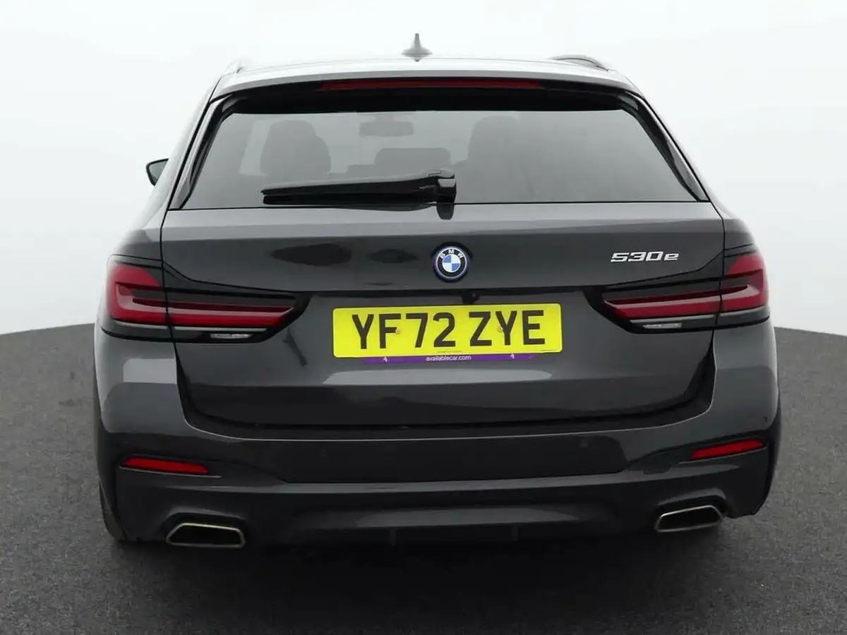 2022-bmw-5-series-20-530e-m-sport-touring-5d-big-3