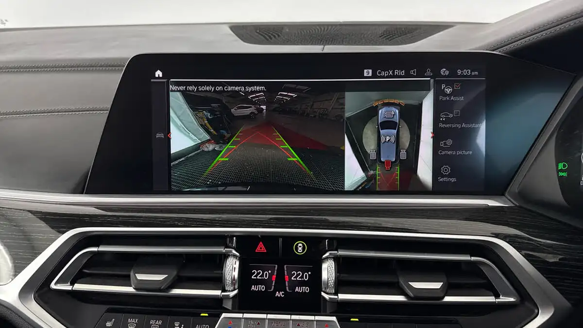 2021-bmw-x7-30td-xdrive-40d-m-sport-big-15