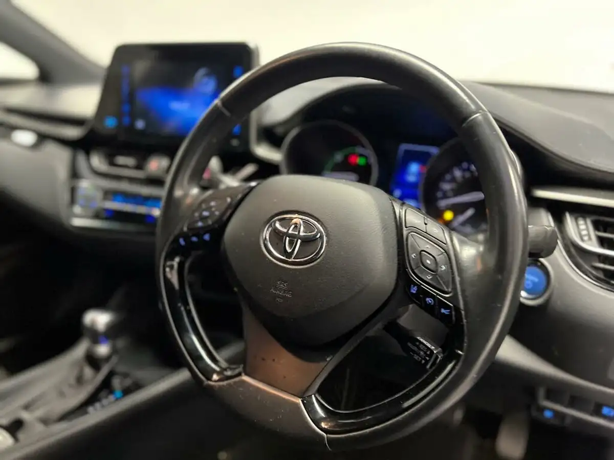 2018-toyota-c-hr-18-vvt-i-icon-big-8