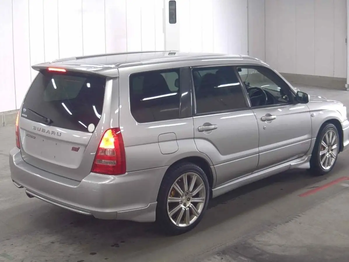 2004-subaru-forester-big-3