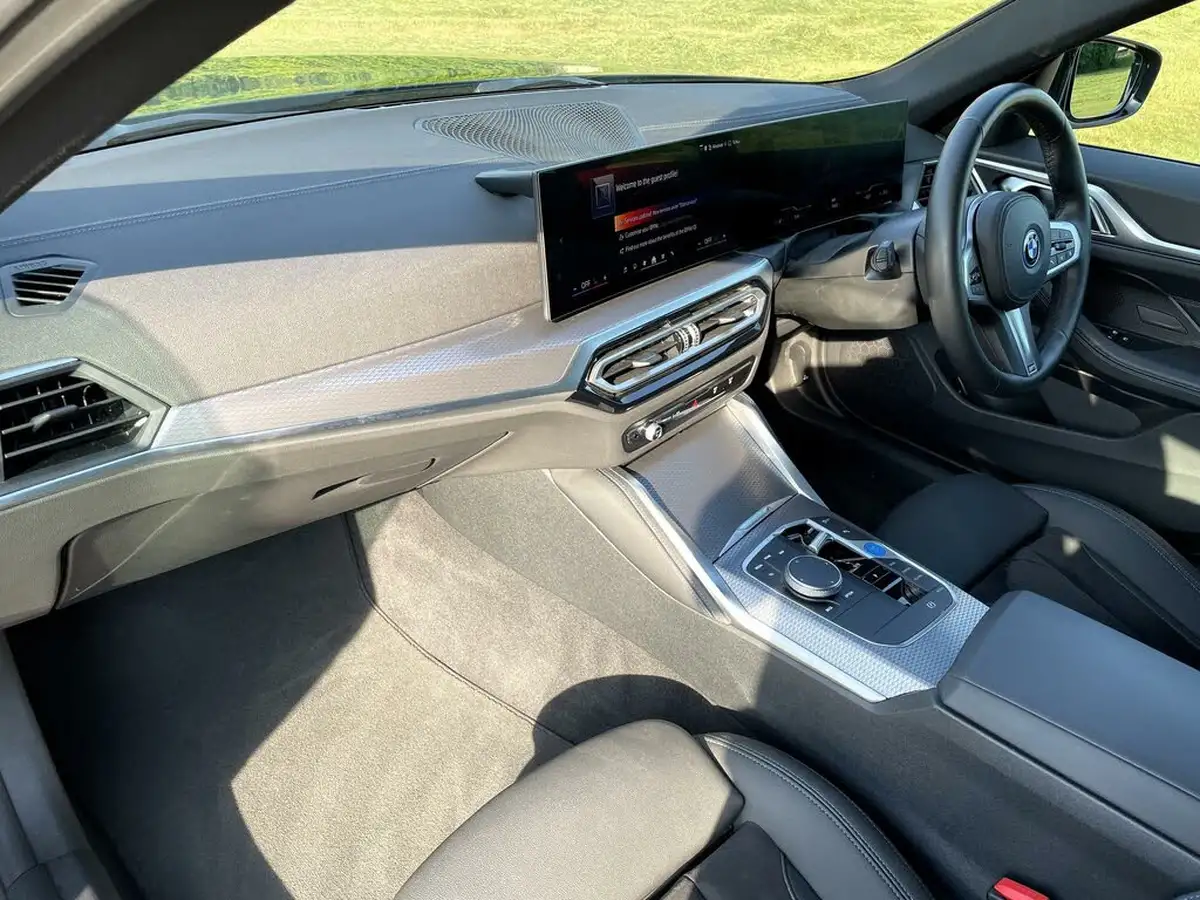 2024-bmw-i4-e-edrive40-m-sport-pro-packtech-pack-big-23