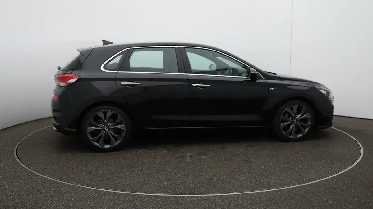 2019-hyundai-i30-14-t-gdi-n-line-hatchback-big-52
