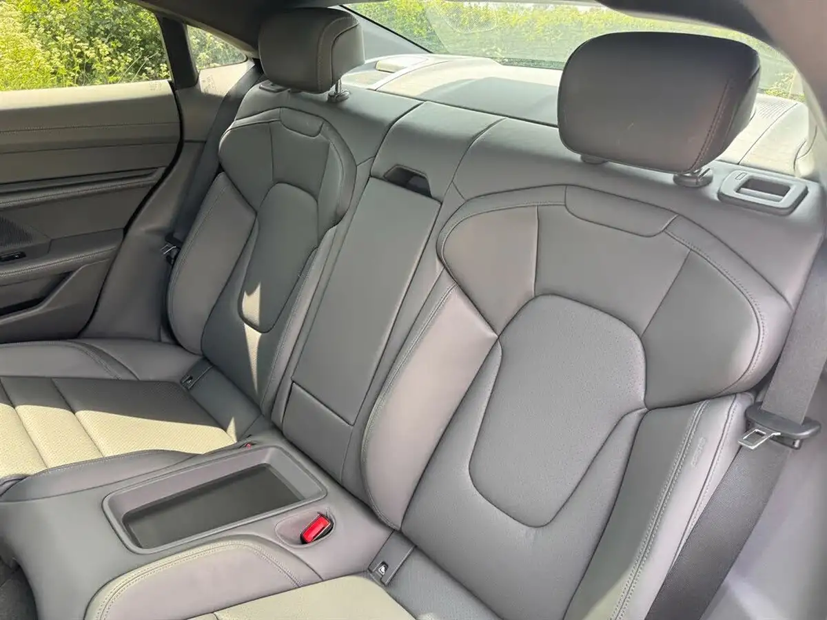 2020-porsche-taycan-e-4s-571ps-performance-battery-plus-big-21