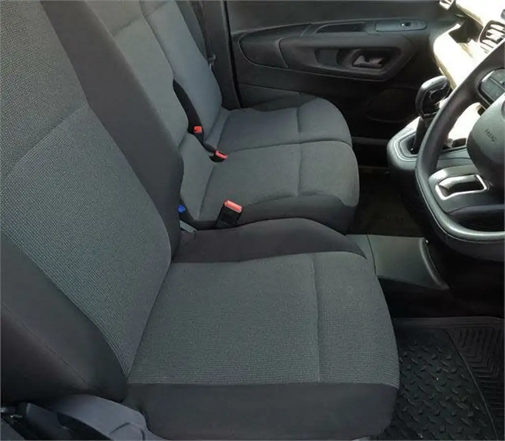 2021-toyota-proace-city-15d-icon-100hpeu6dt-e-l1-big-6