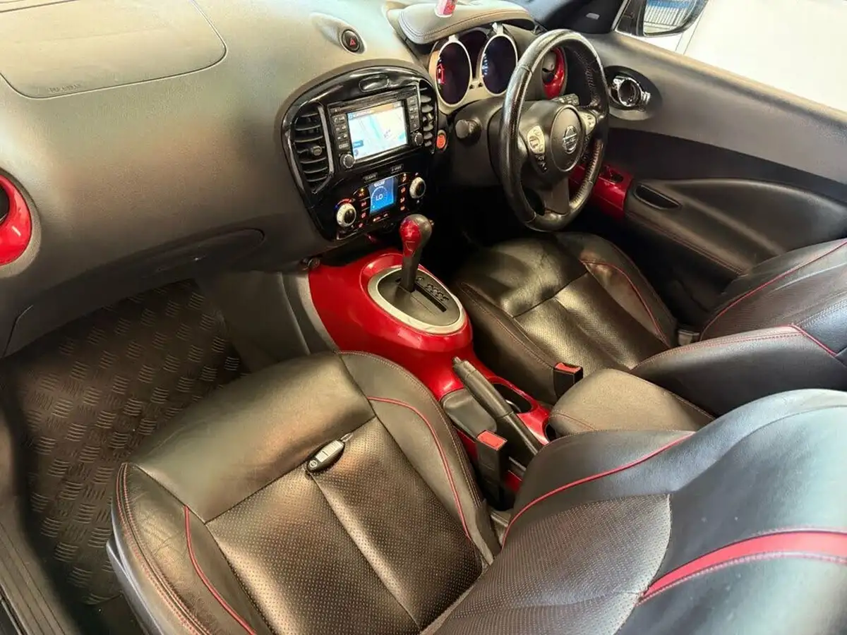 2015-nissan-juke-16-tekna-117ps-1598cc-xtronic-cvt-big-39