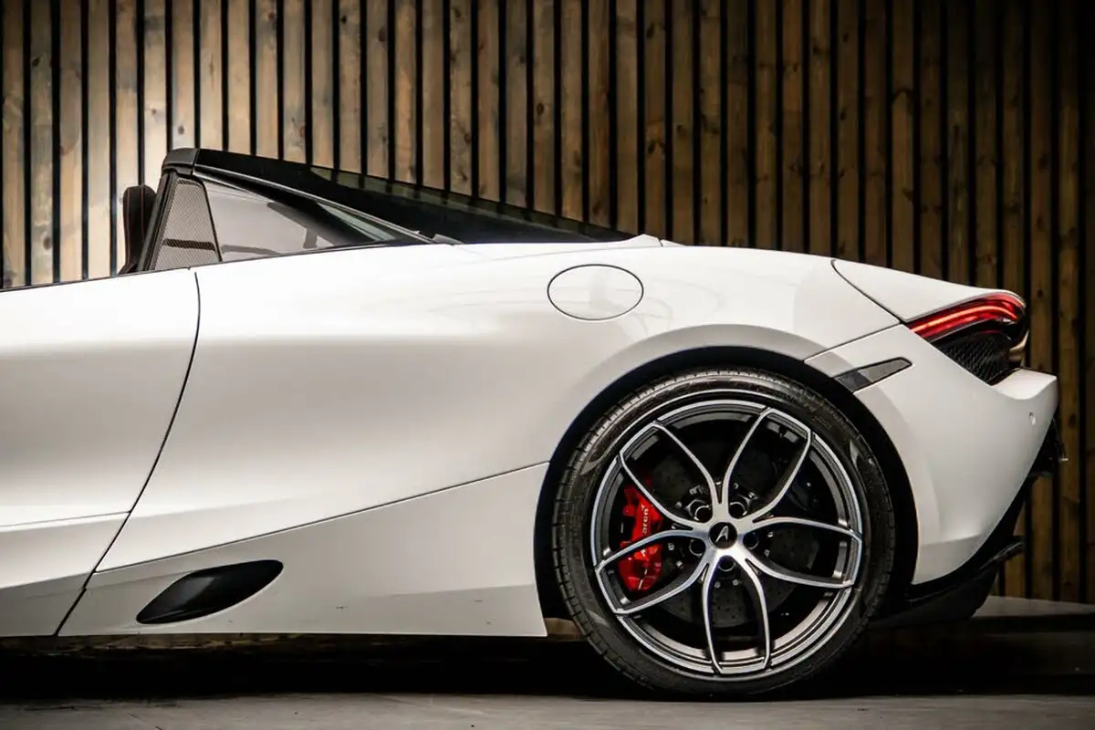2020-mclaren-720s-40-720bhp-coupe-dct-big-18