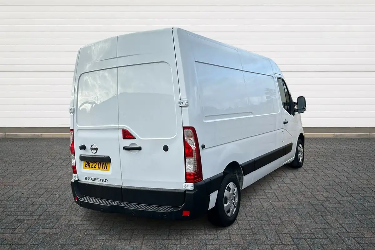 2022-nissan-interstar-23dci-f33-l2h2-acenta-135pseu6d-big-12