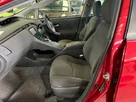 2010-toyota-prius-small-23