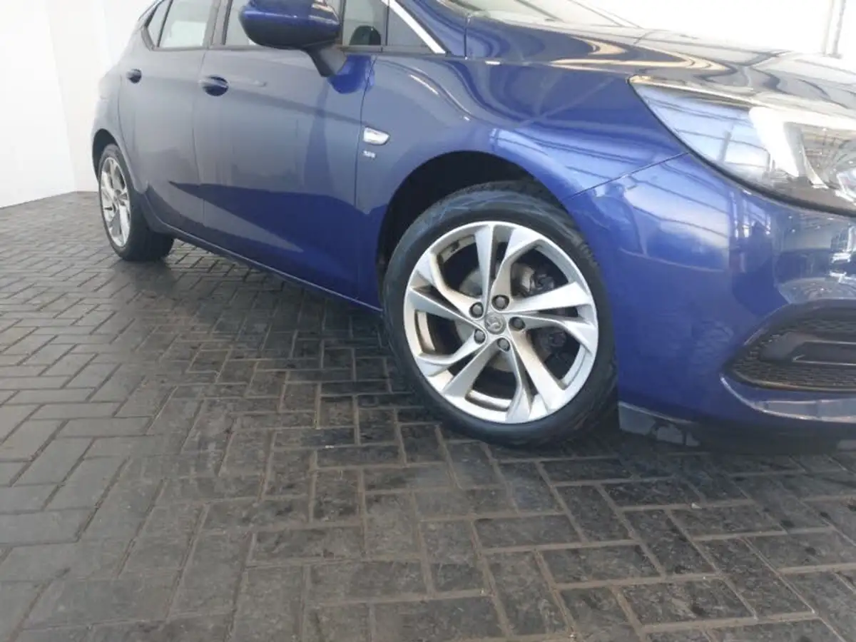 2020-vauxhall-astra-12-turbo-sri-145ps-big-8