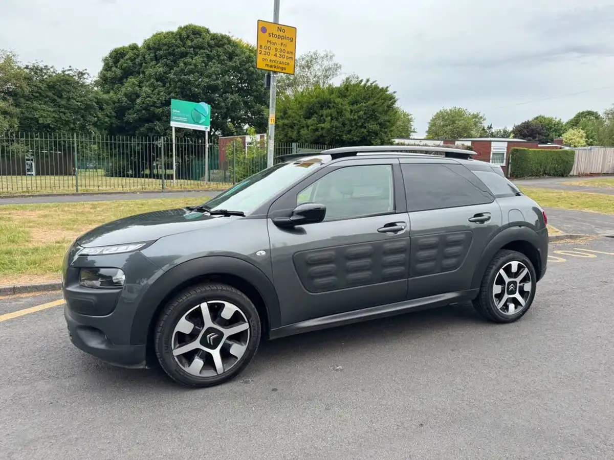2017-citroen-c4-cactus-12-puretech-flair-82ps-big-10