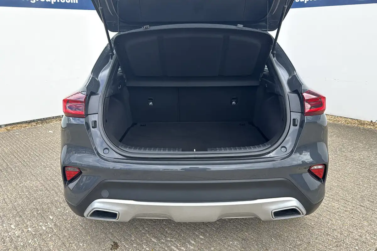 2022-kia-xceed-10-t-gdi-2-big-18