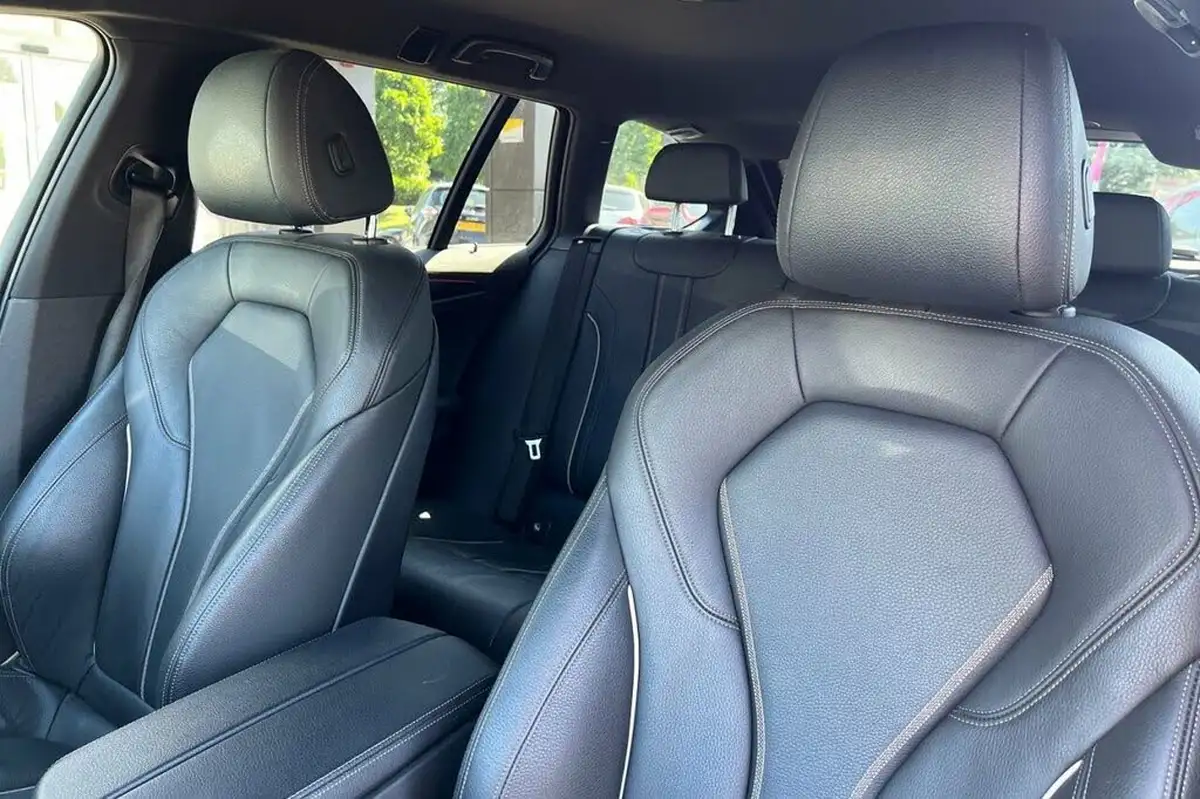 2022-bmw-5-series-20-530e-m-sport-touring-5d-big-31