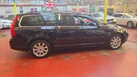 2010-volvo-v70-small-30