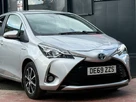 2019-toyota-yaris-15-vvt-i-icon-tech-98bhp-hybrid-1497cc-e-cvt-small-23