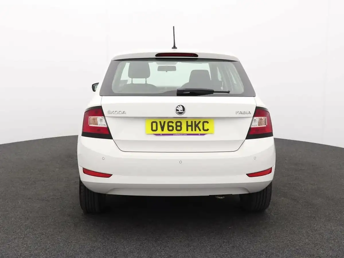 2018-skoda-fabia-10-mpi-se-ss-hatchback-big-3