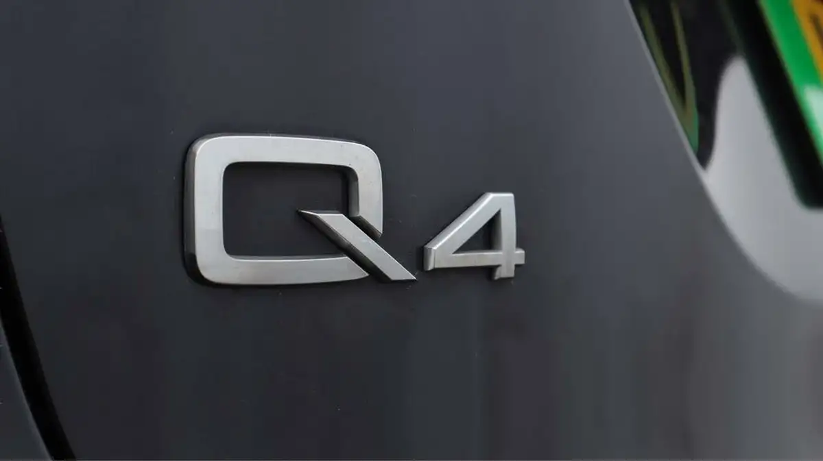 2023-audi-q4-e-tron-35e-sport-station-wagon-big-21