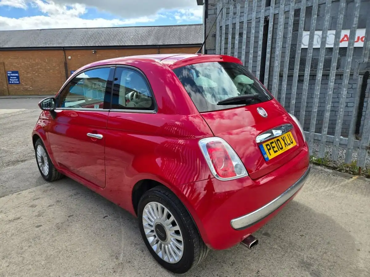 2010-fiat-500-12-lounge-big-7