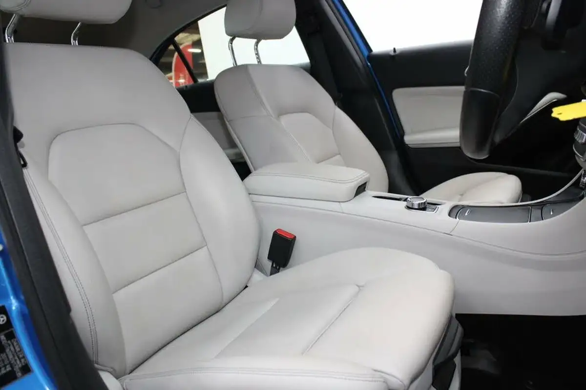 2016-mercedes-benz-a-class-21d-a200d-sport-premiumss-7g-dct-big-14