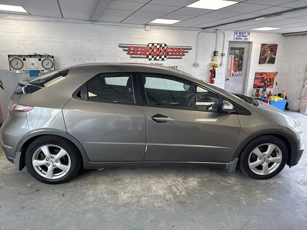 2009-honda-civic-18-se-138bhp-big-7
