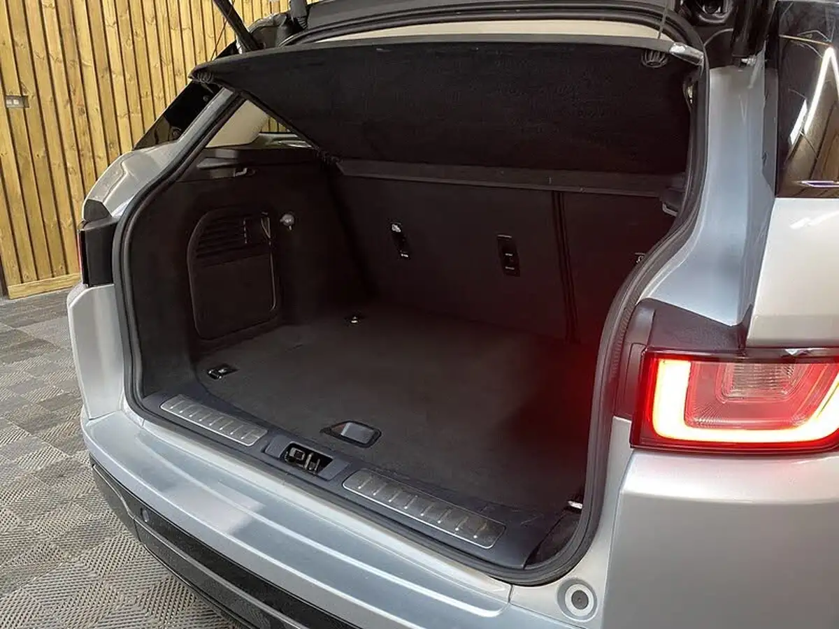 2018-land-rover-range-rover-evoque-20-si4-autobiography-hatchback-5d-big-76