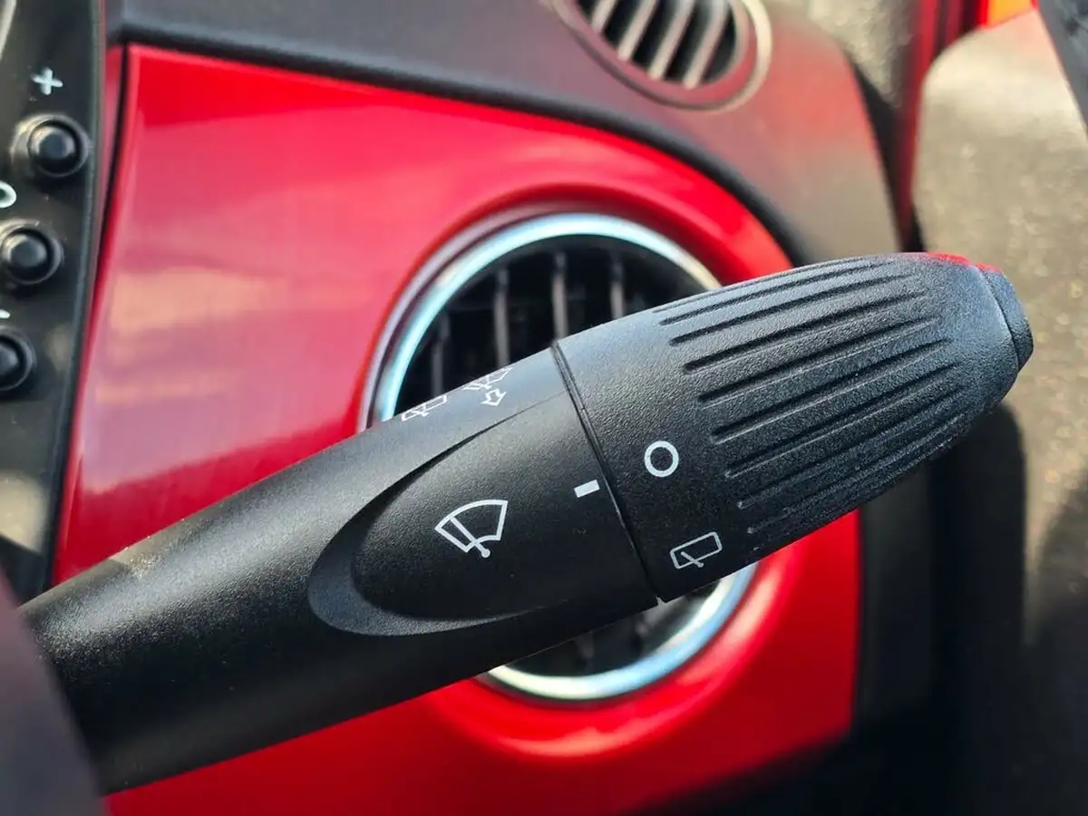 2021-fiat-500-10-lounge-big-23