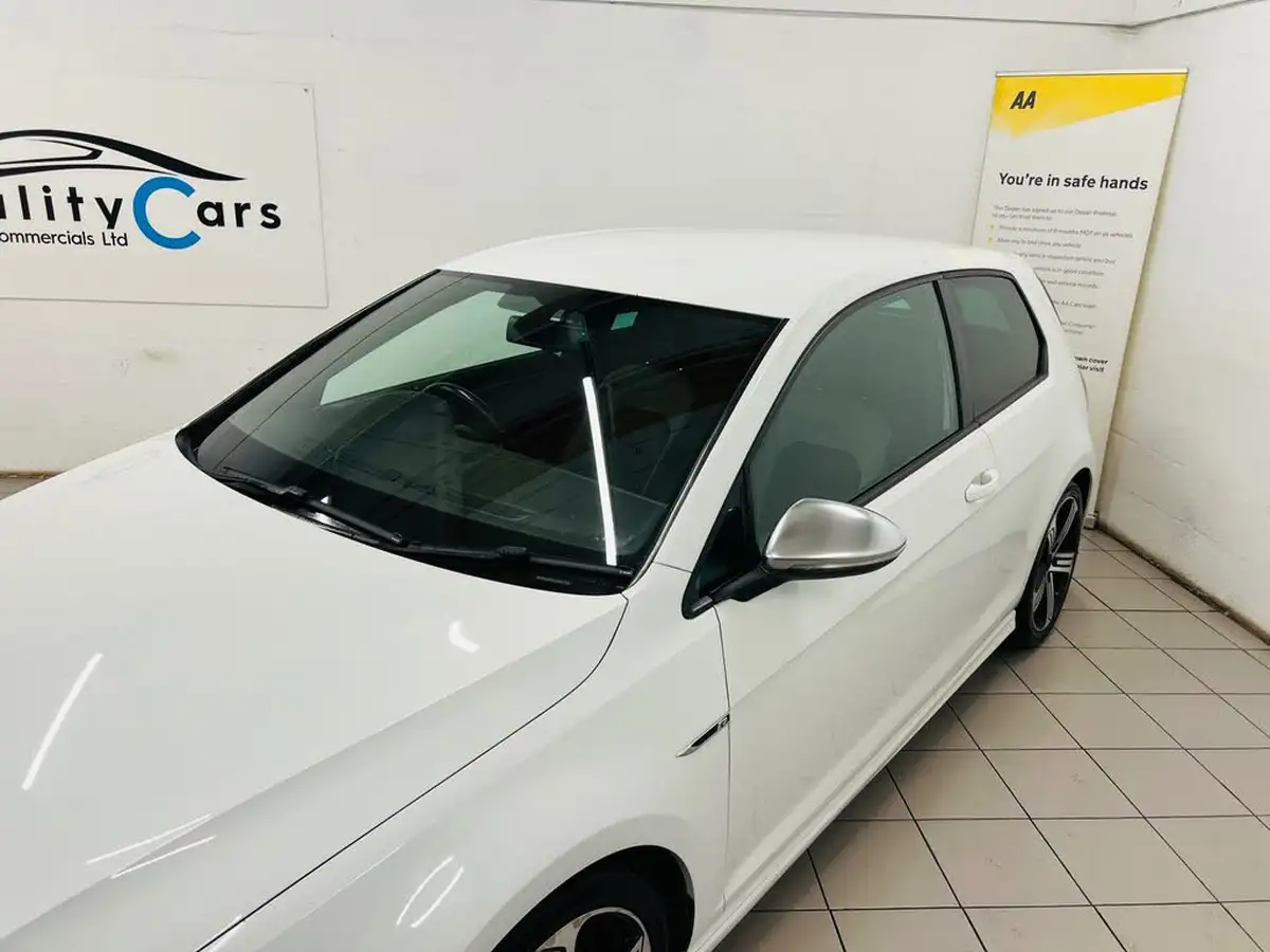 2016-volkswagen-golf-20-tsi-r-4motion-bmt-ss-hatchback-3d-dsg-big-25