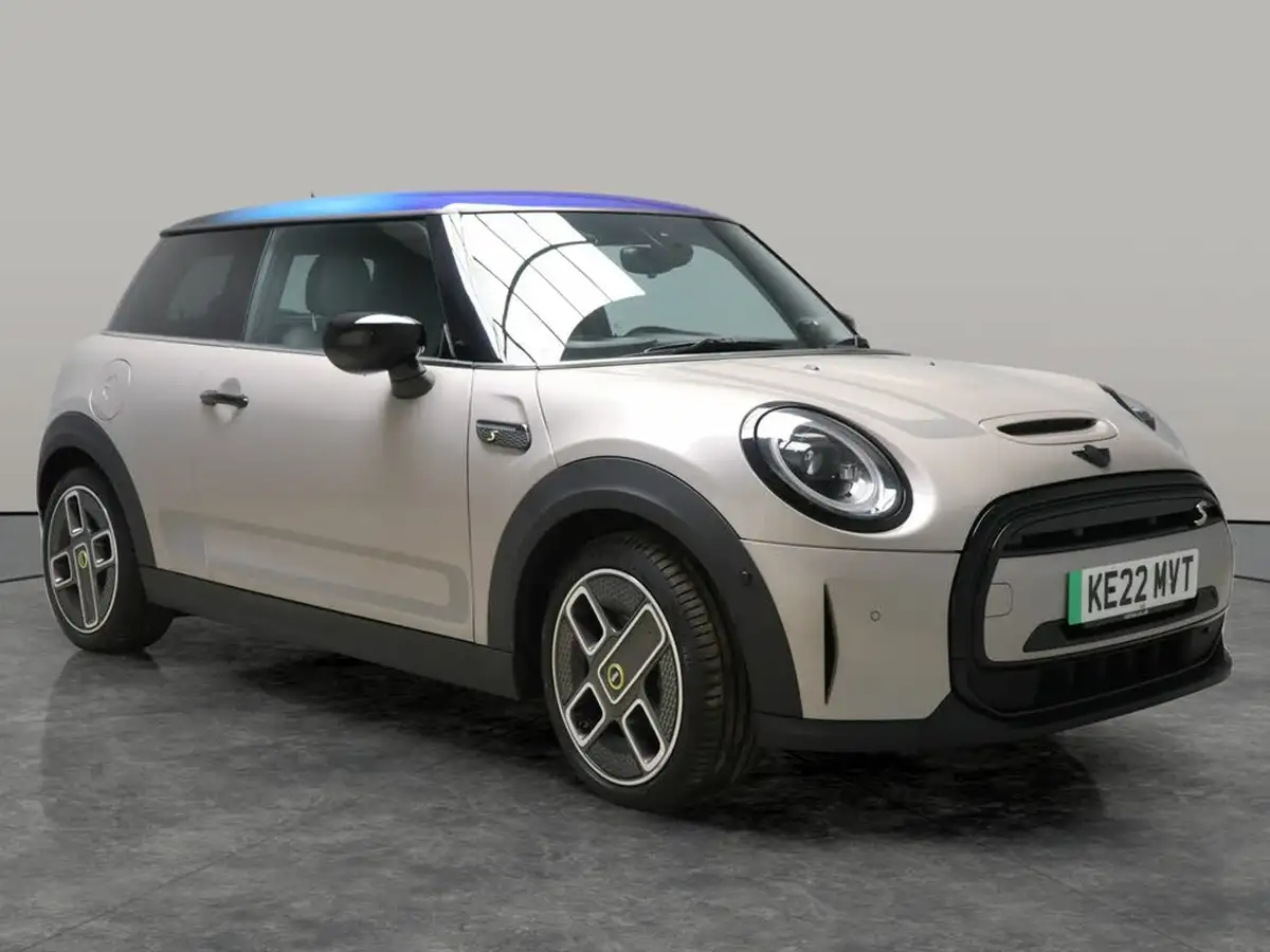 2022-mini-cooper-e-cooper-s-collection-edition-big-11