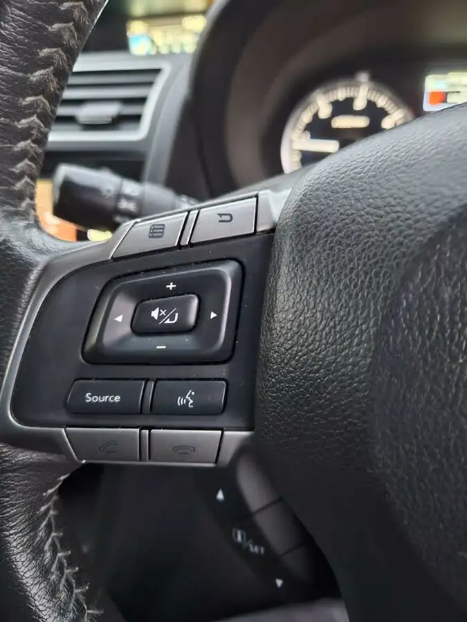 2015-subaru-xv-20d-se-big-18