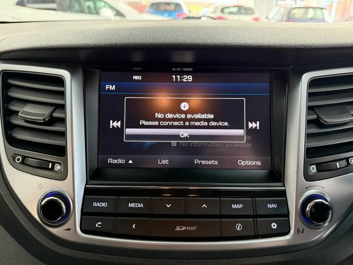 2016-hyundai-tucson-17crdi-blue-drive-se-nav-116ps-big-32